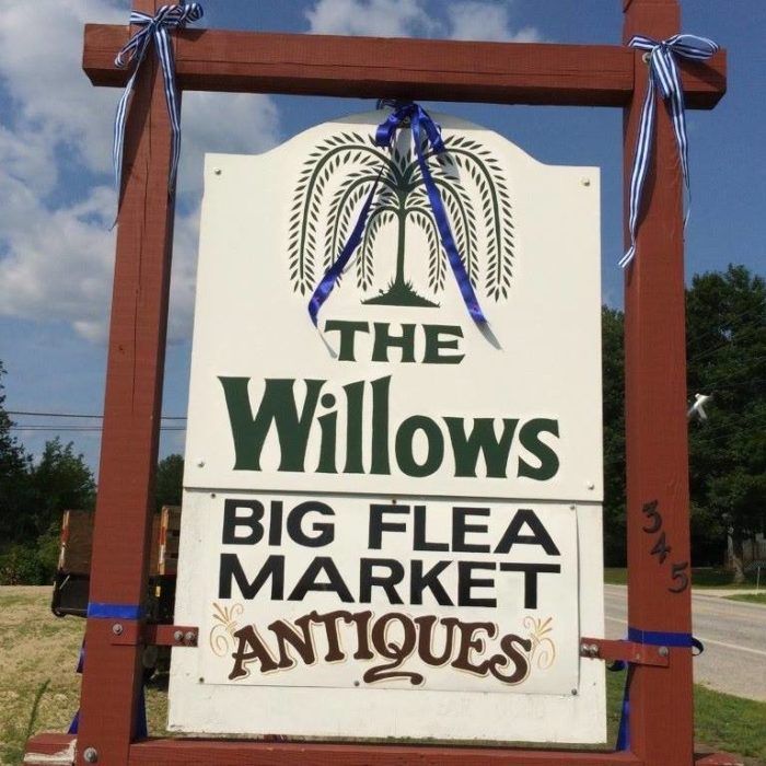 The Willows Flea Market