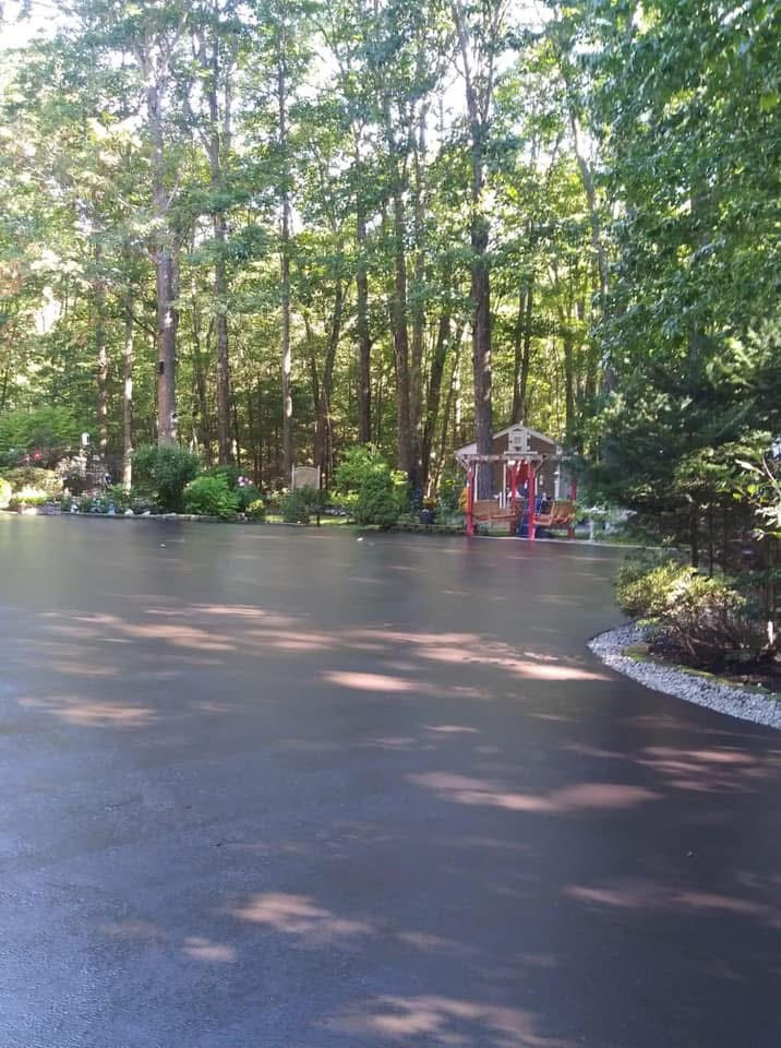 J Labrador & Sons Paving