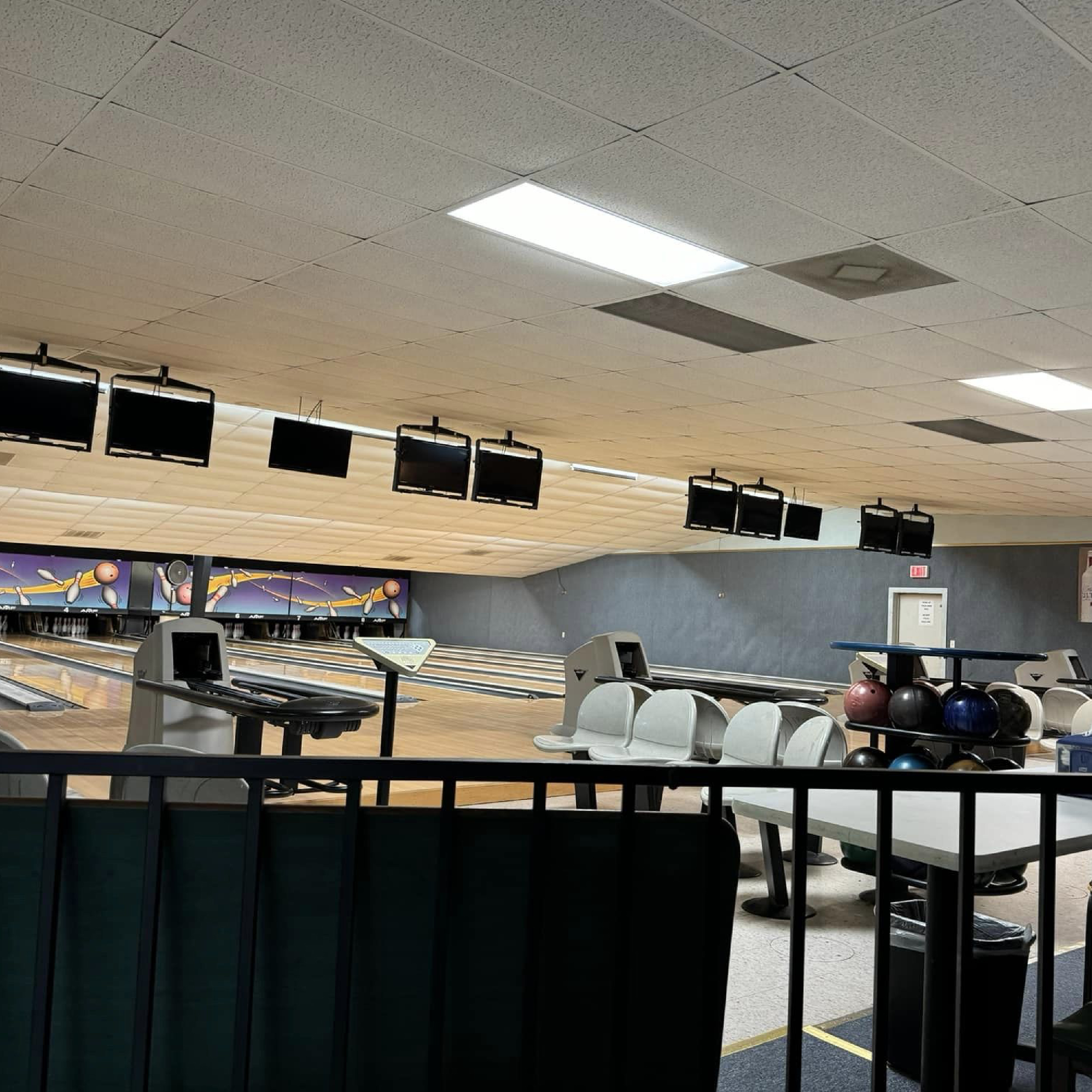 Current River Bowling Family Fun Event Center & RV Park