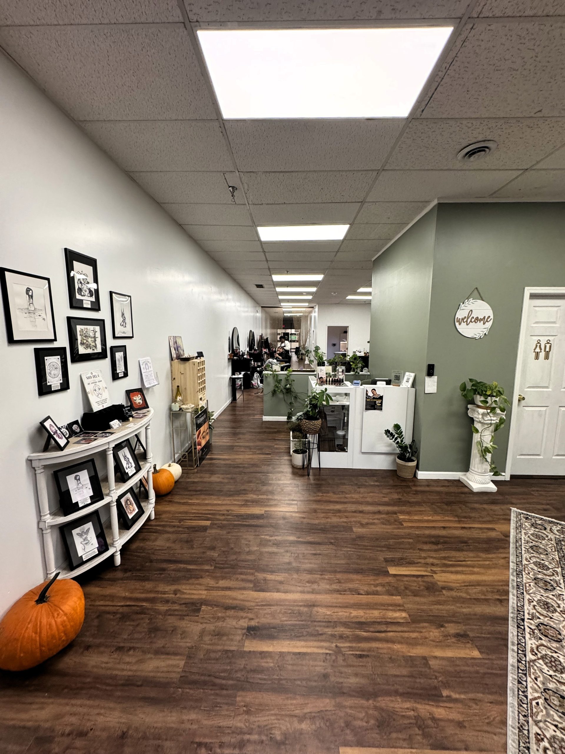 Italian Cosmetic & Beauty