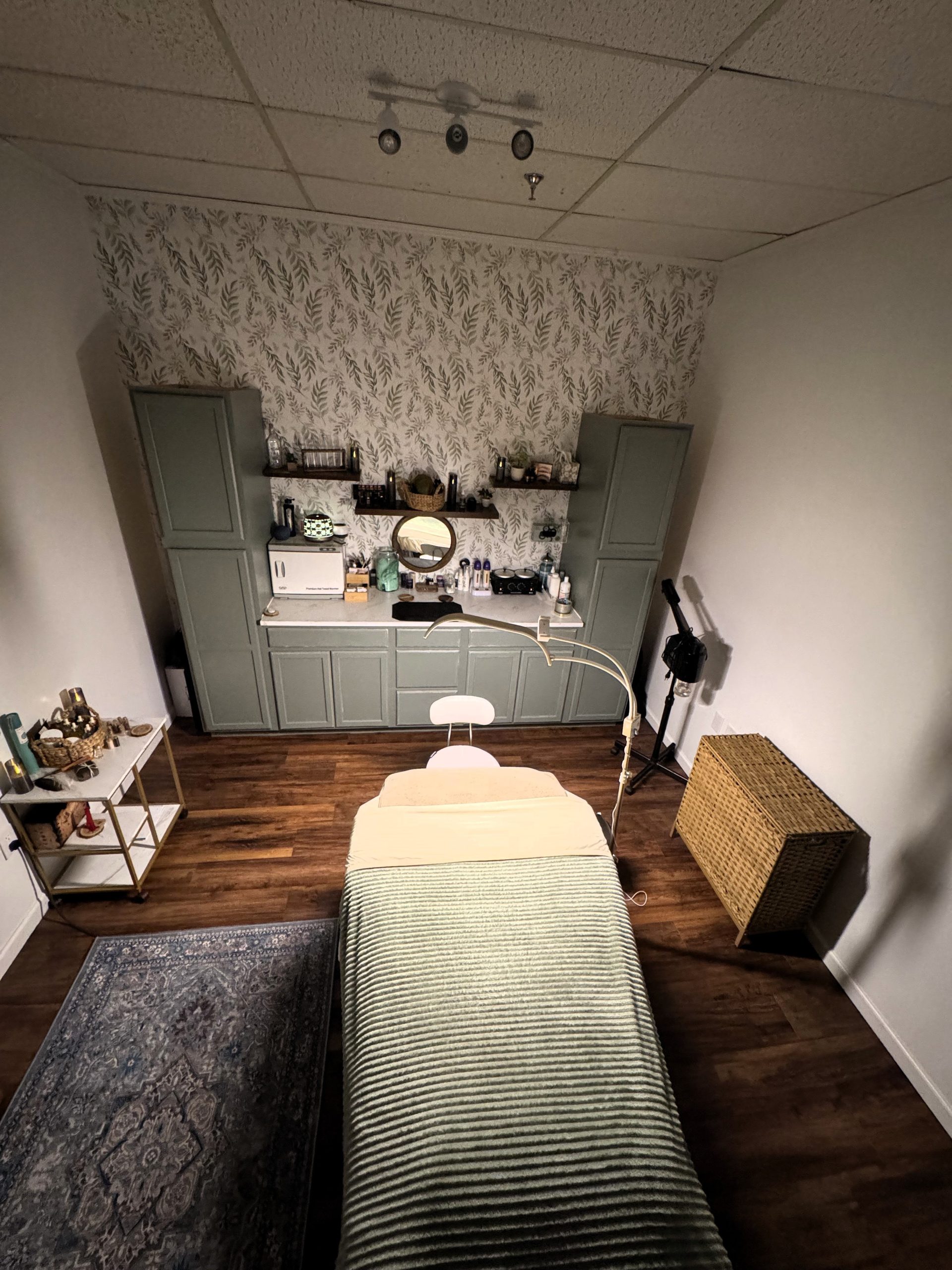 Italian Cosmetic & Beauty