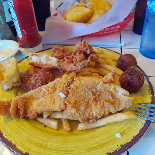 Jolly Roger Restaurant & Bar